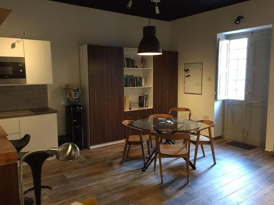 Valletta Stylish City Pad Extérieur photo